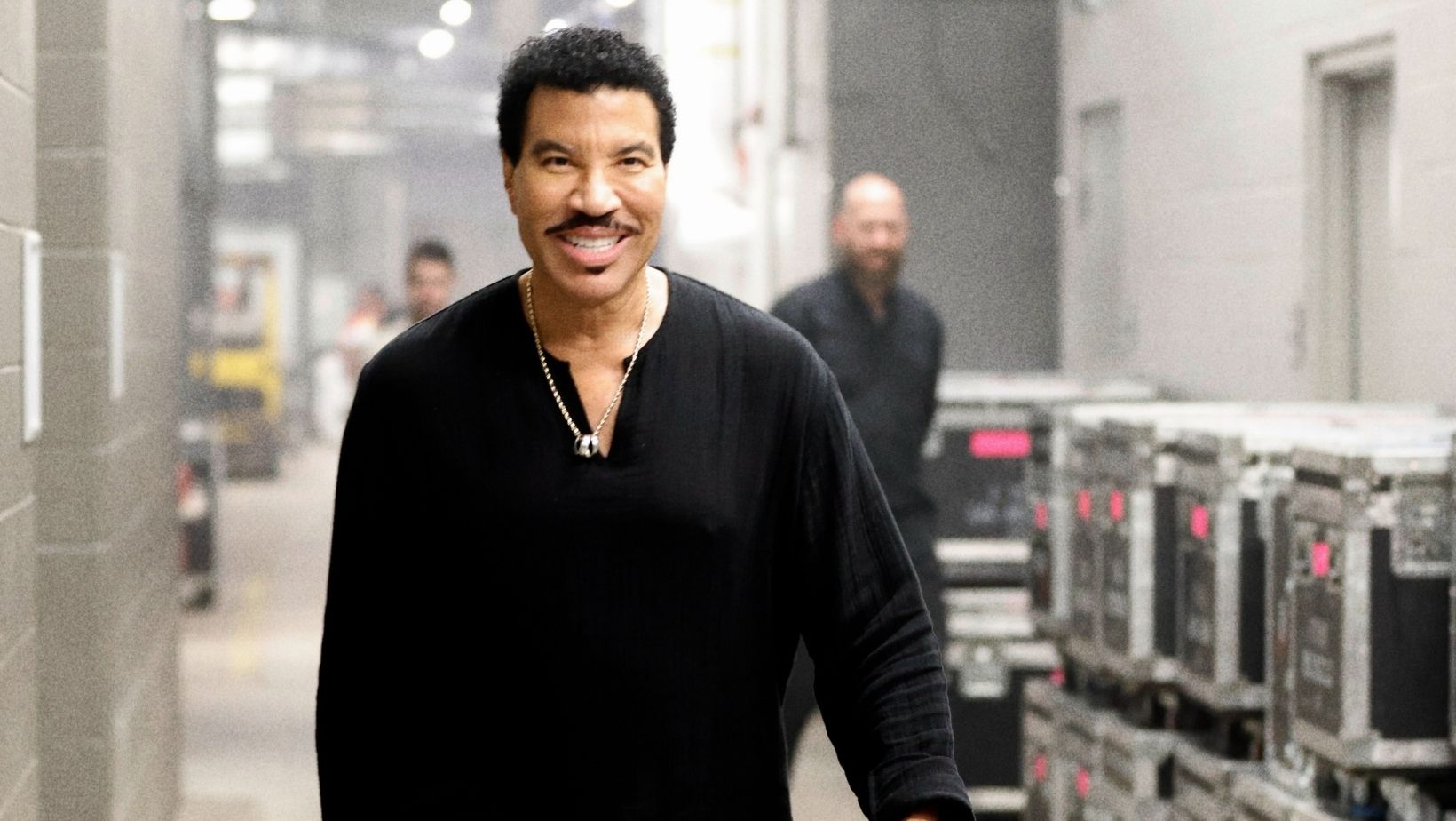 URGENTE! Lionel Richie é internado na UTI após show nos EUA - QTU Questões do Universo
