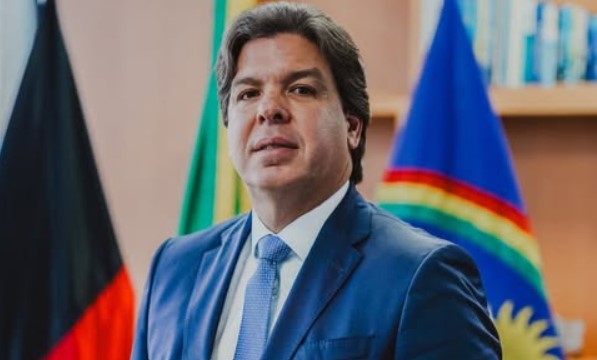Ministro das Comunicações participa de encontro nacional sobre cidades inteligentes no Armazém Convention