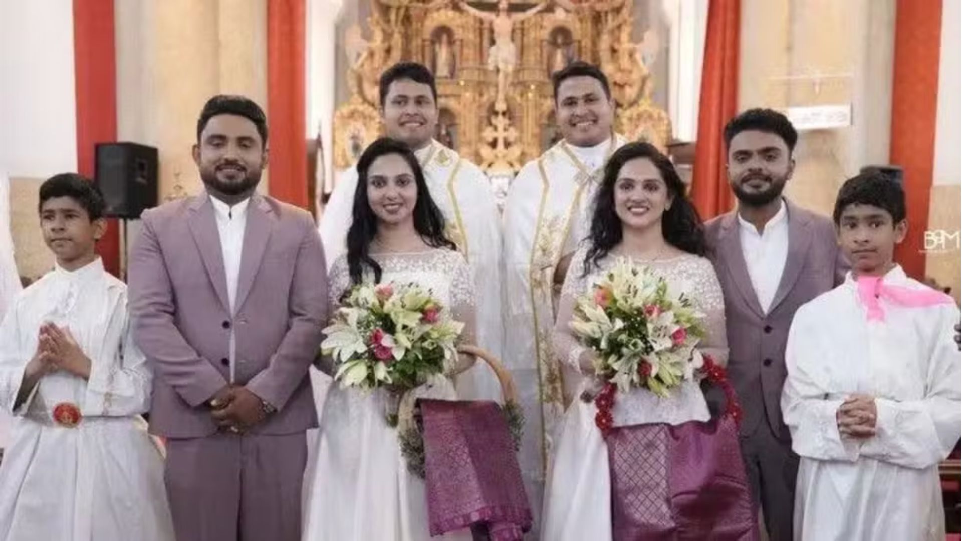 Akhil e Nikhil passaram cerca de três anos em busca de irmãs gêmeas para se casar até conhecerem Magi e Maria. Foto: Acervo da família via BBC