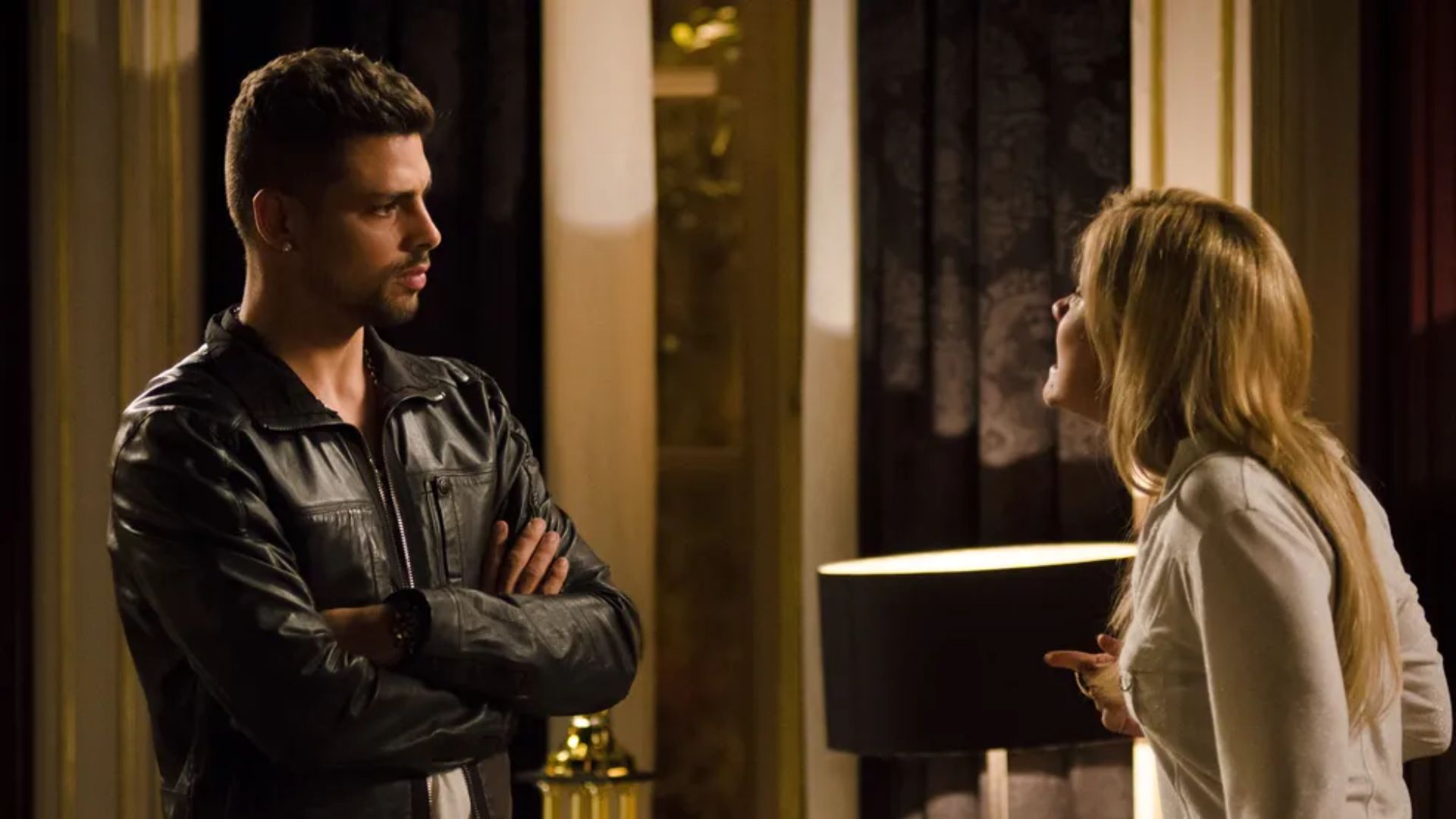 Embates entre Jorginho e Carminha despertaram questões pessoais em Cauã Reymond durante a novela — Foto: Reprodução/TV Globo
