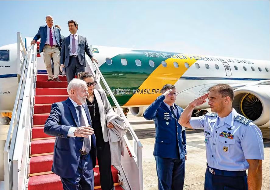 Avião de Lula fica preso no Rio de Janeiro | Reprodução