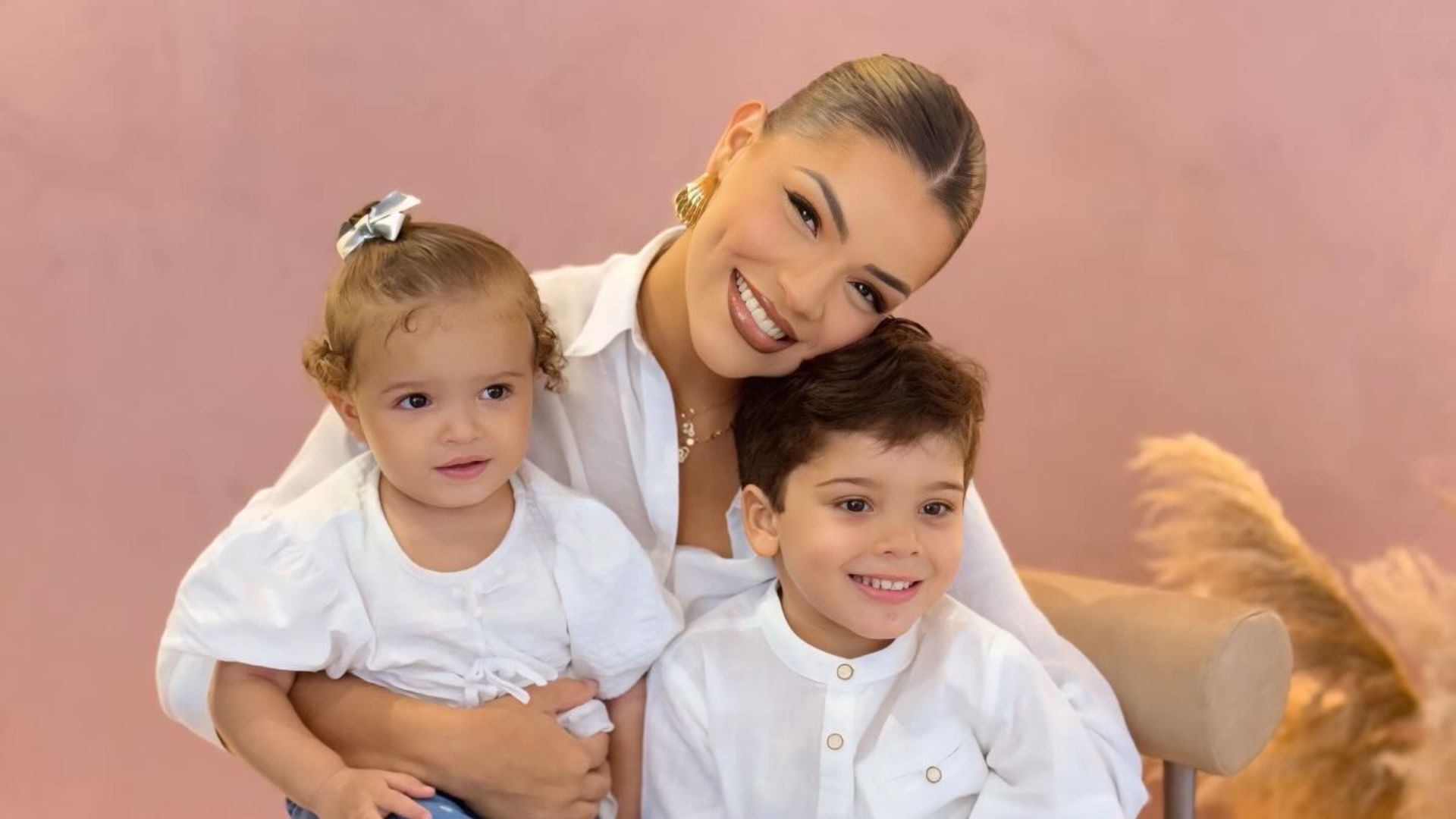 Emilly Araújo é mãe de dois filhos, Bernardo e Maria Helena. - Foto: Instagram/@emillyaraujjoo