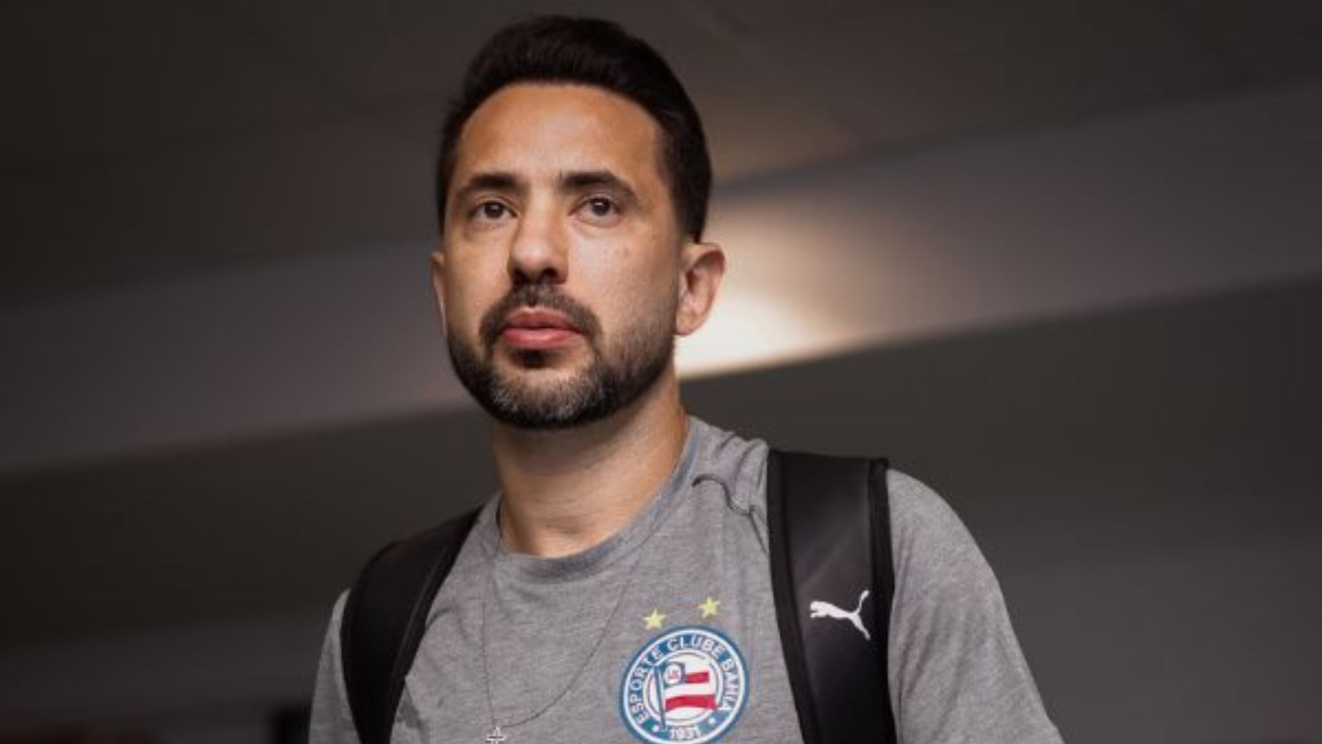 Everton Ribeiro com as cores do Esporte Clube Bahia - Foto: Leticia Martins