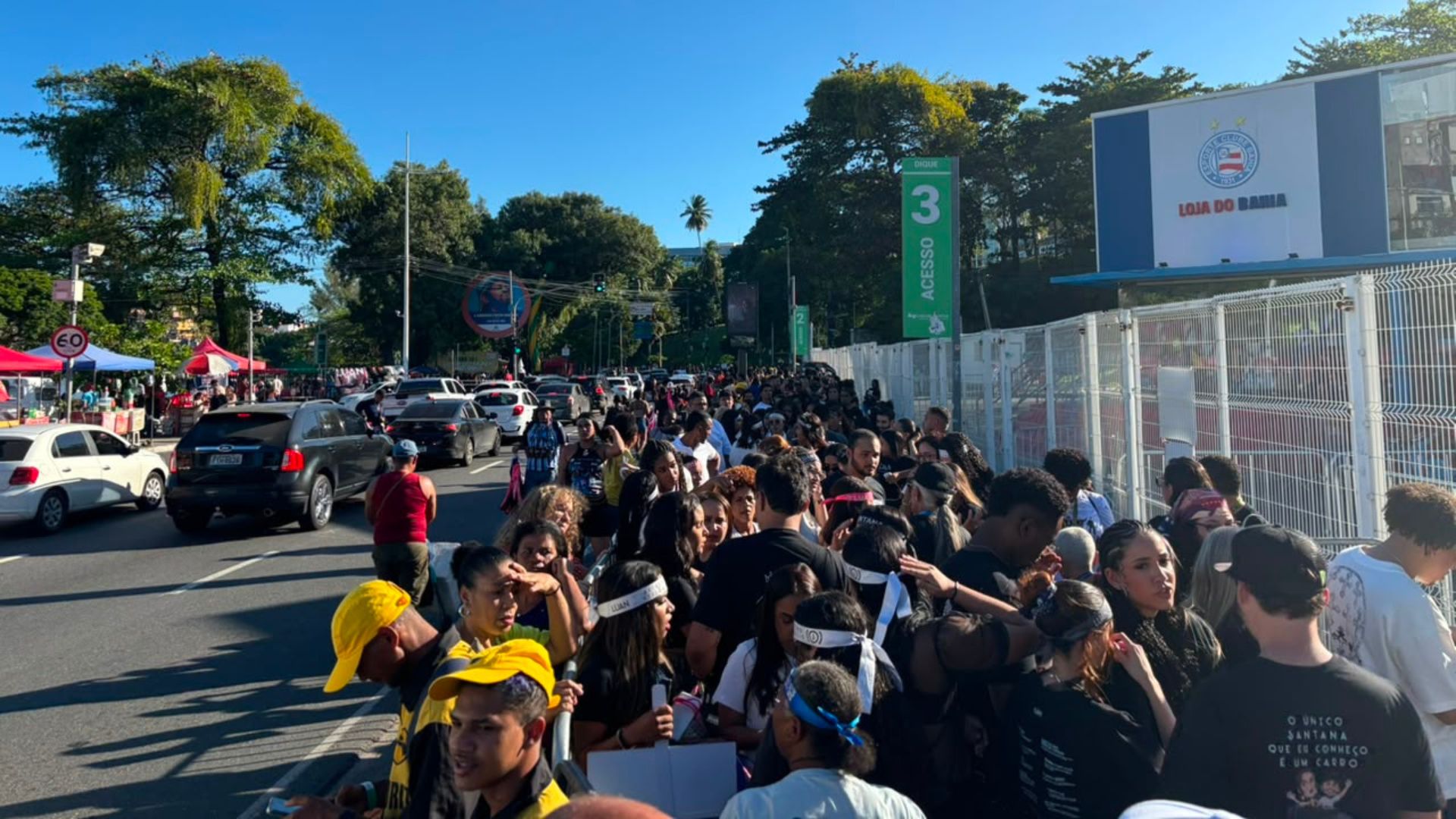 Fs atravessam a Bahia e chegam de madrugada para show Luan | Brasil | QTU - Notícias