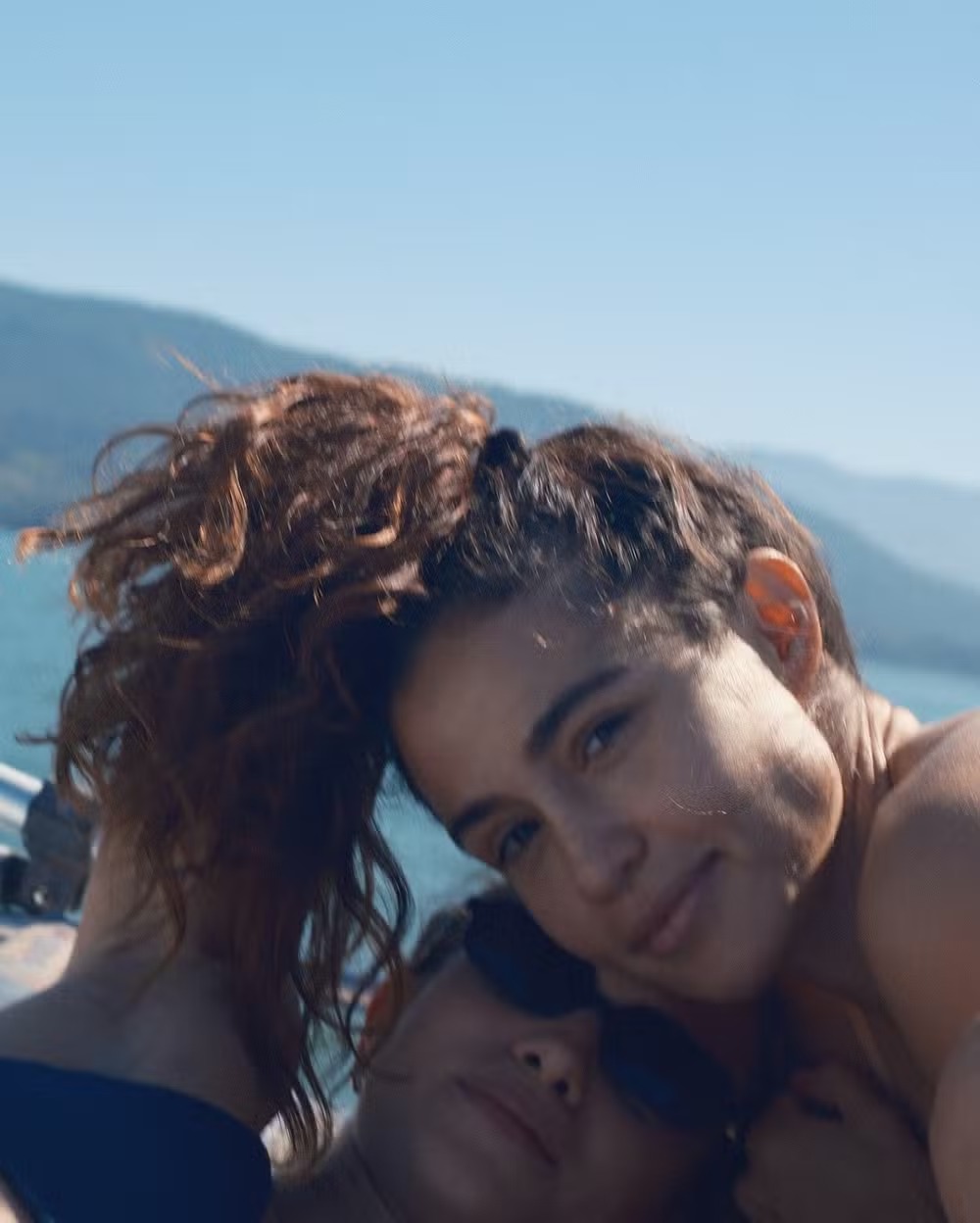 Nanda Costa e Emilie Rey