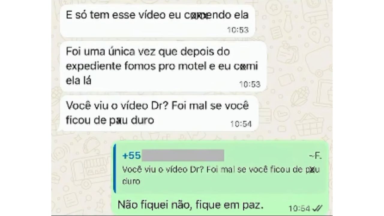 Mensagens enviadas ao advogado | Foto: Reprodução /  redes sociais