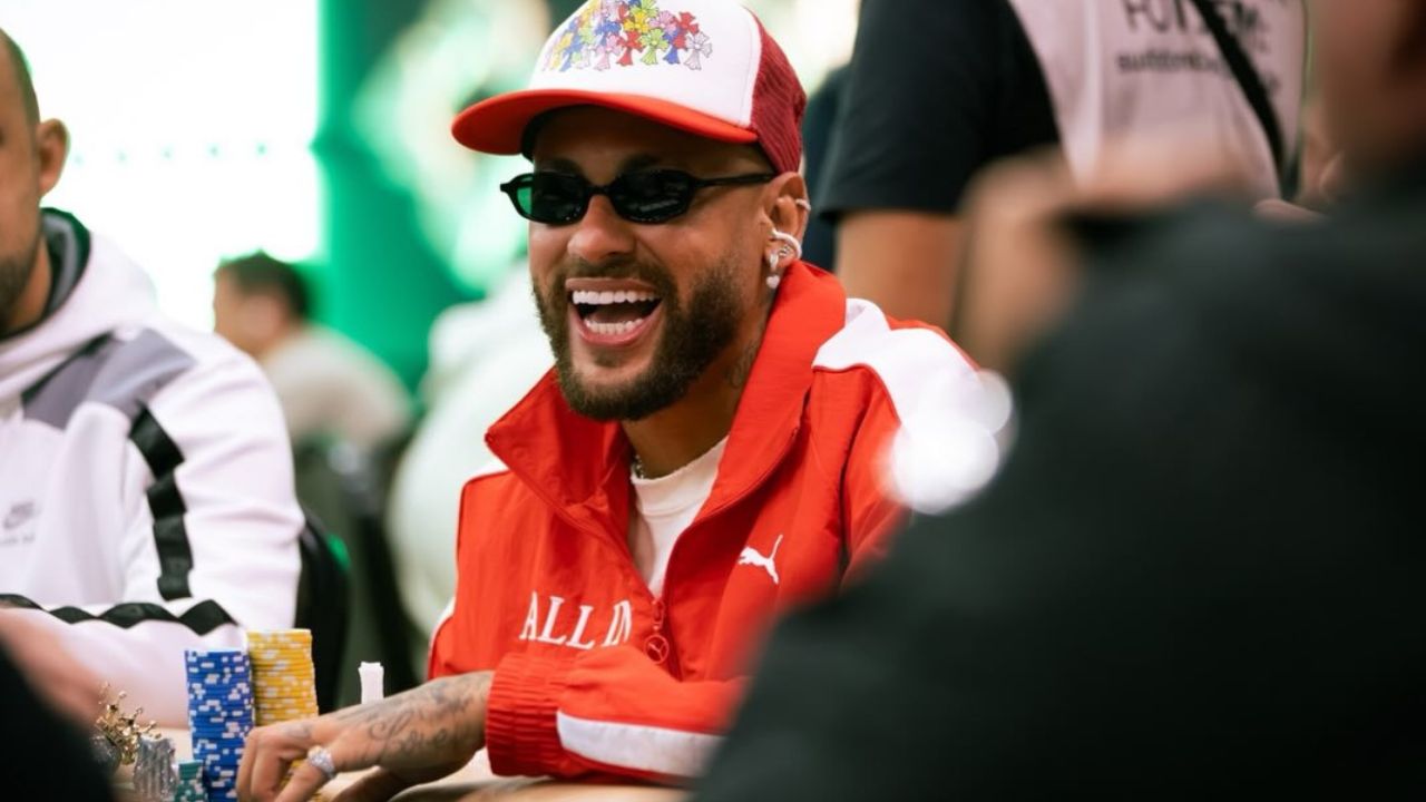 Jornalista esportivo desafia Neymar para combate e jogador aceita: "Não vai fugir" - QTU Questões do Universo