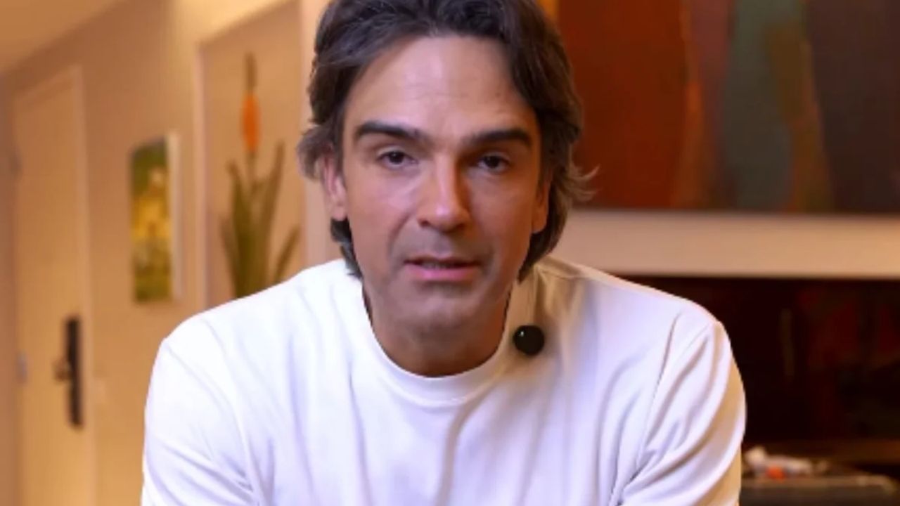 Tadeu Schmidt revela vício e faz apelo aos seguidores: "Eu sou viciado" - QTU Questões do Universo