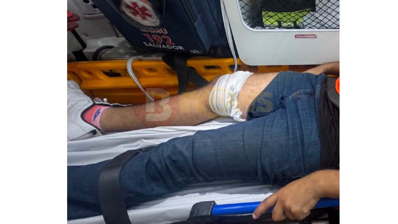 Motorista de aplicativo é baleado por policial