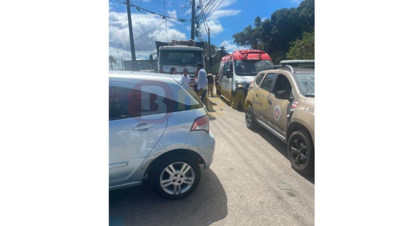 Motorista de aplicativo é baleado por suposto policial