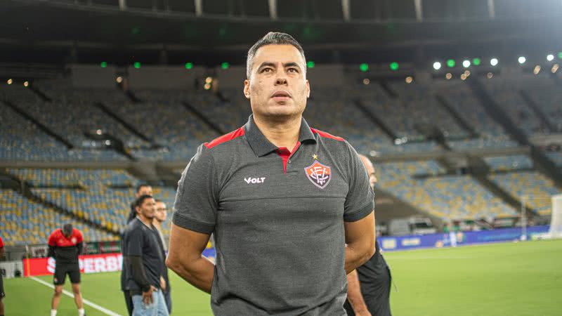 Jair Ventura no comando do Esporte Clube Vitória - Foto: Victor Ferreira / ECV