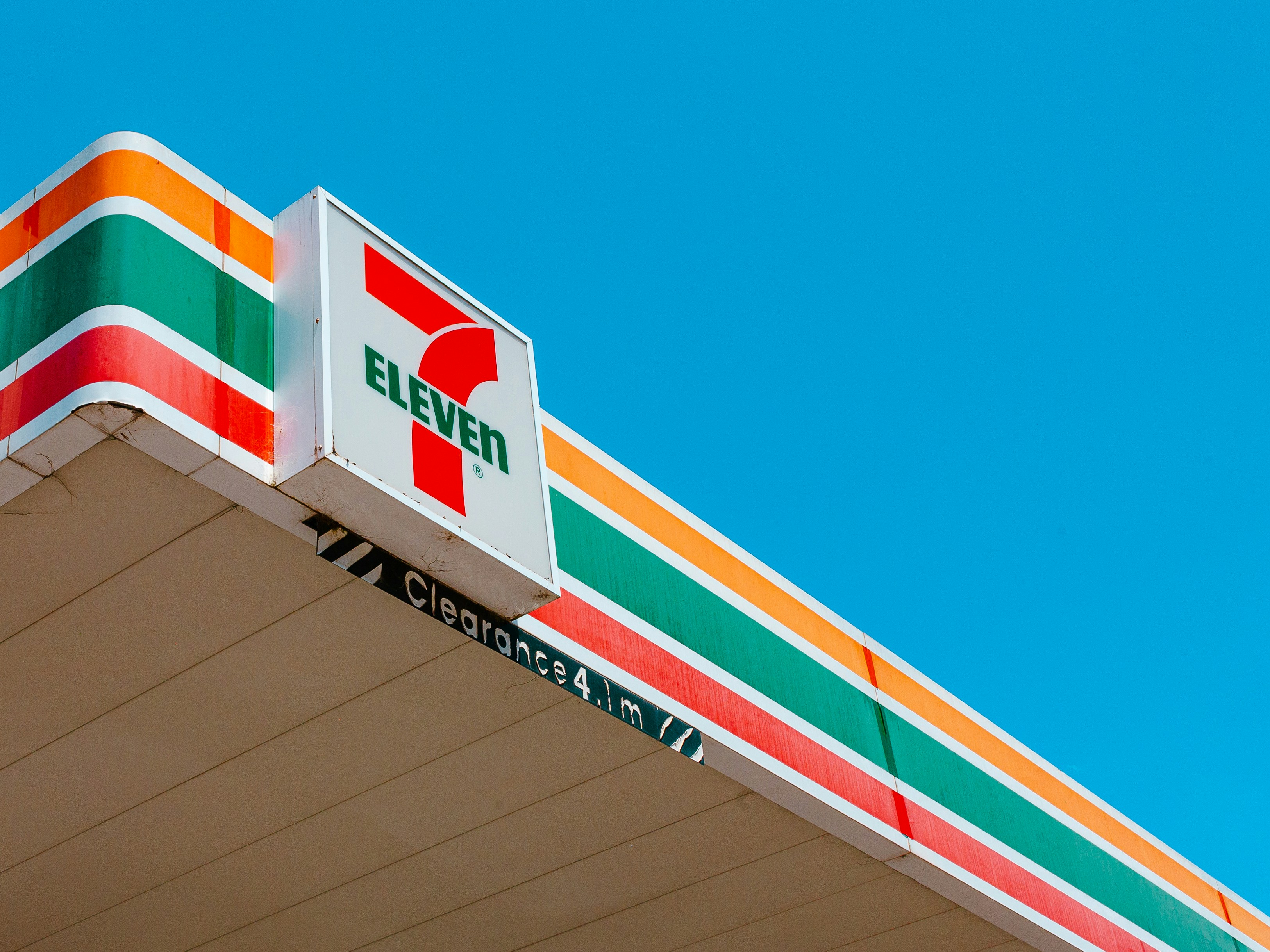 Rede de conveniência 7-Eleven anunciou o fechamento de mais de 600 lojas | Reprodução/Unsplash