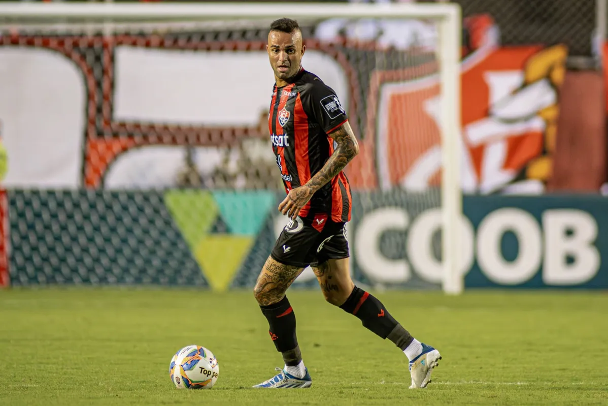 Luan Guilherme no Vitória