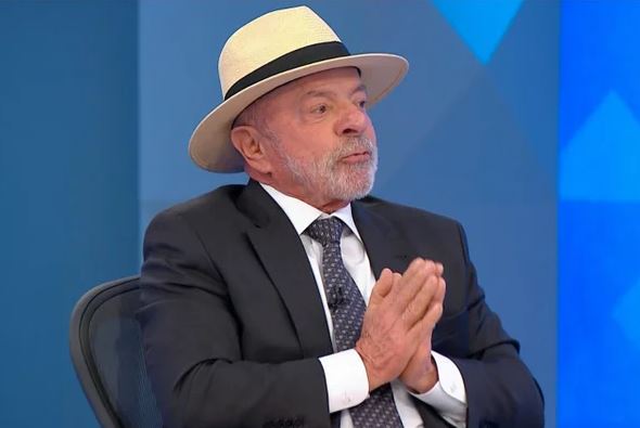 Avião de Lula fica preso no Rio de Janeiro | Reprodução