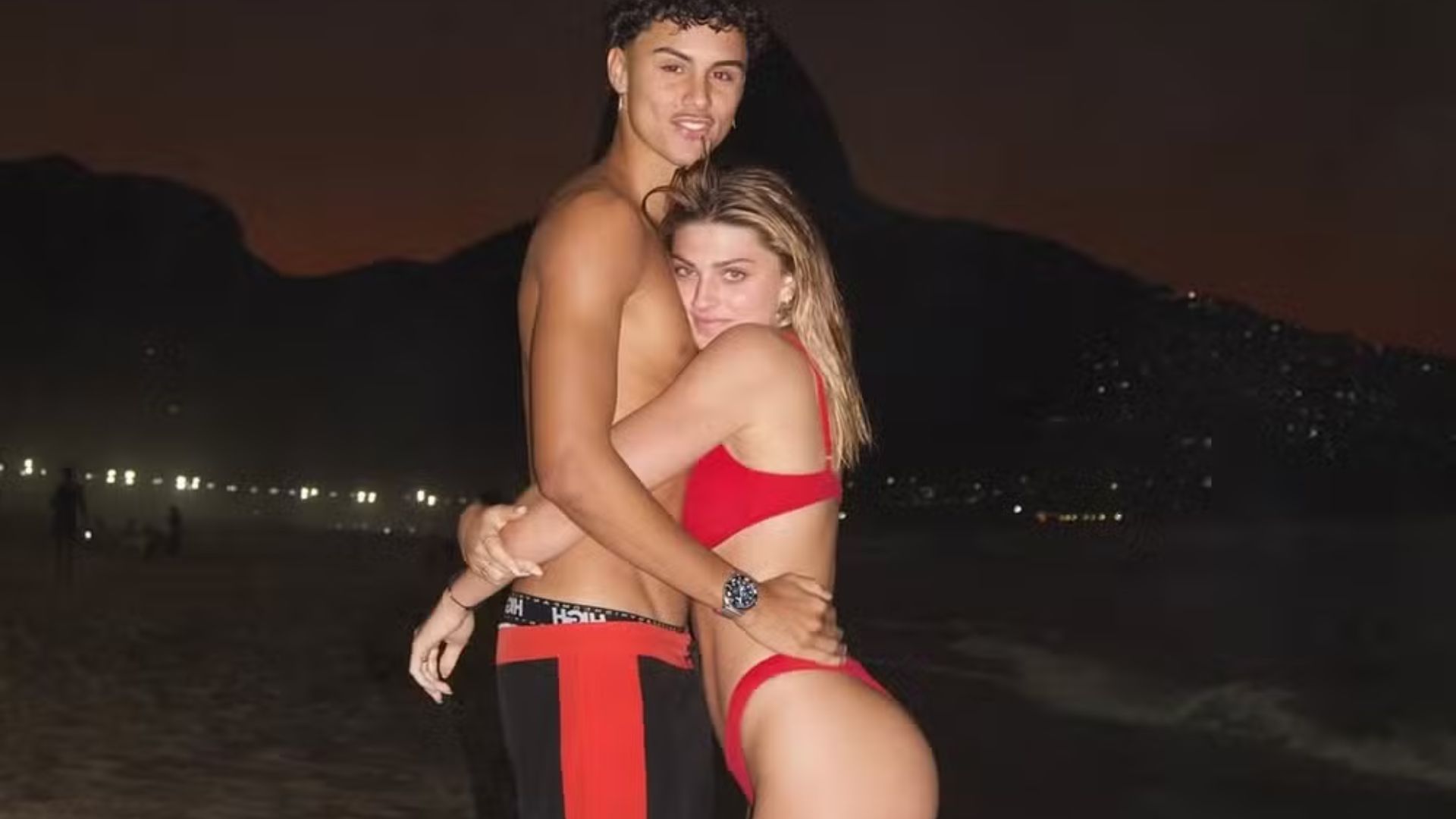 Manu Howlett está solteira desde junho, quando chegou ao fim o namoro com o influenciador Asafe Melo. Foto: Instagram