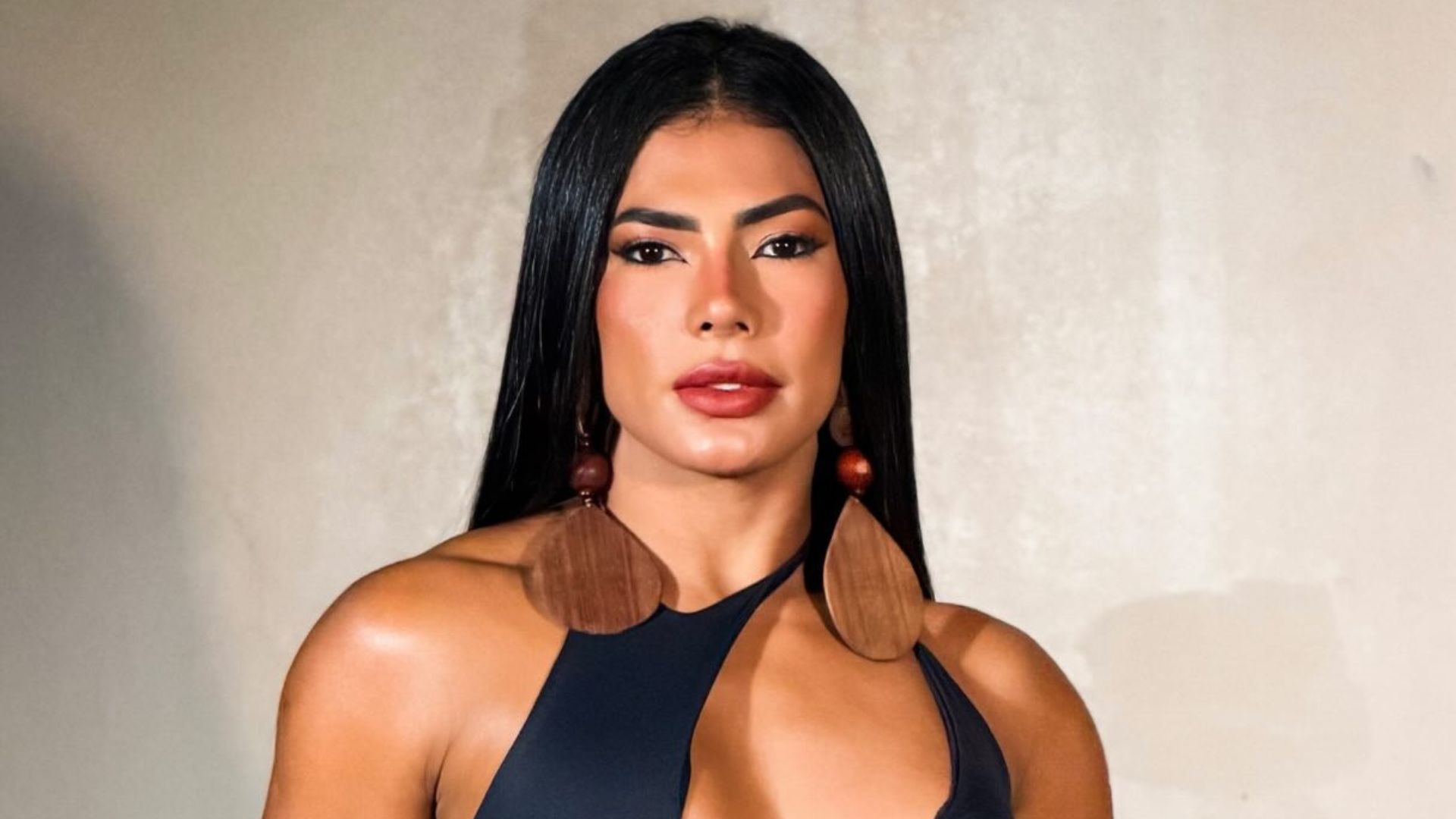 Marciele Albuquerque revelou ter descoberto um quadro de alopecia após perceber falhas significativas no cabelo — Foto: Reprodução/Instagram