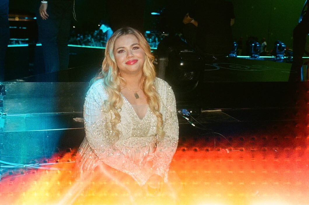Marina Versos interpreta Marilia Mendonça | Reprodução / Redes Sociais 