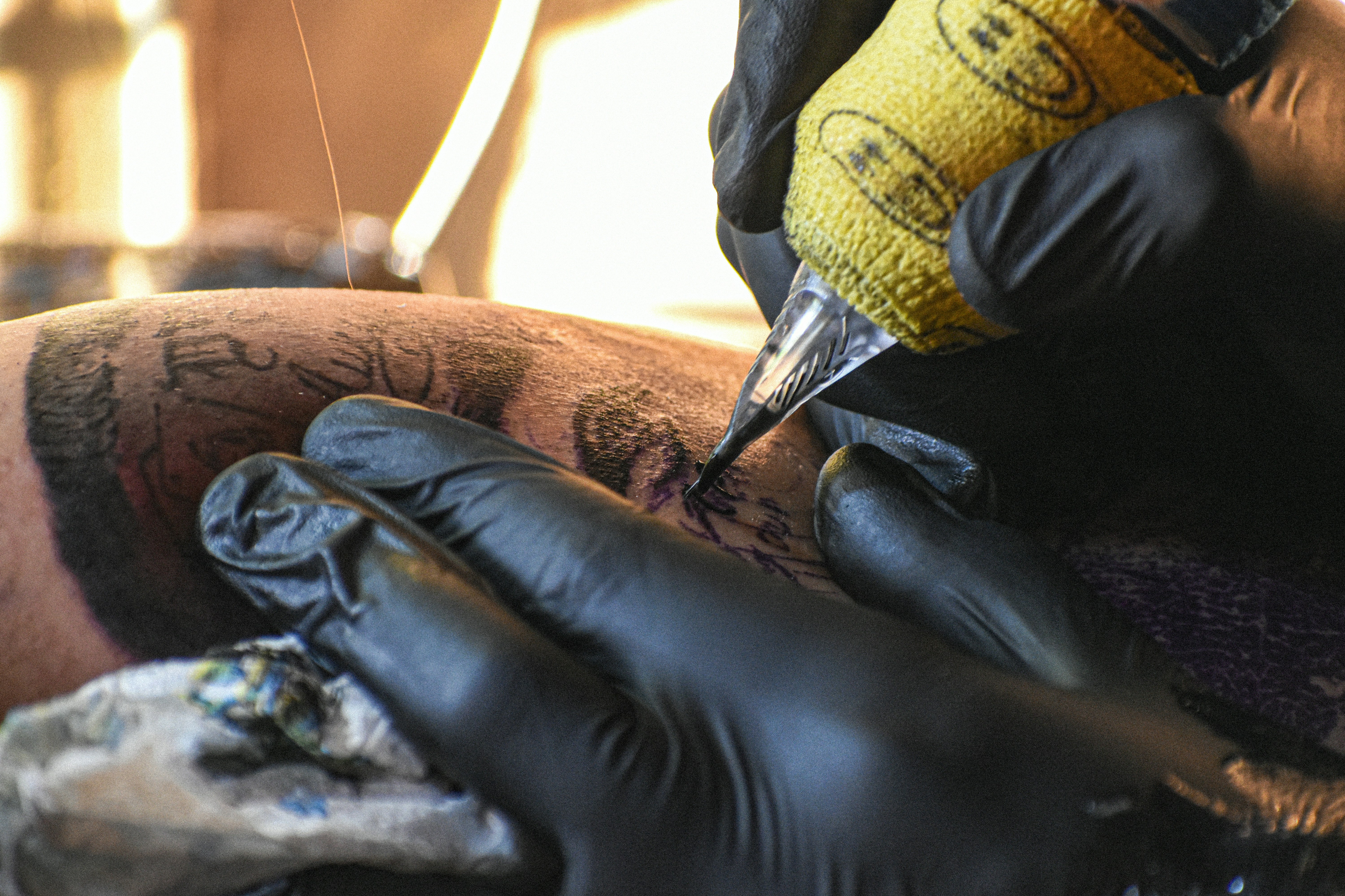 Tatuador | Reprodução/Redes sociais