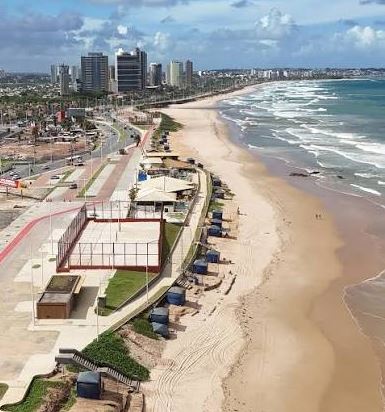 Praia de Patamares está imprópria para banho | Reprodução/Redes sociais