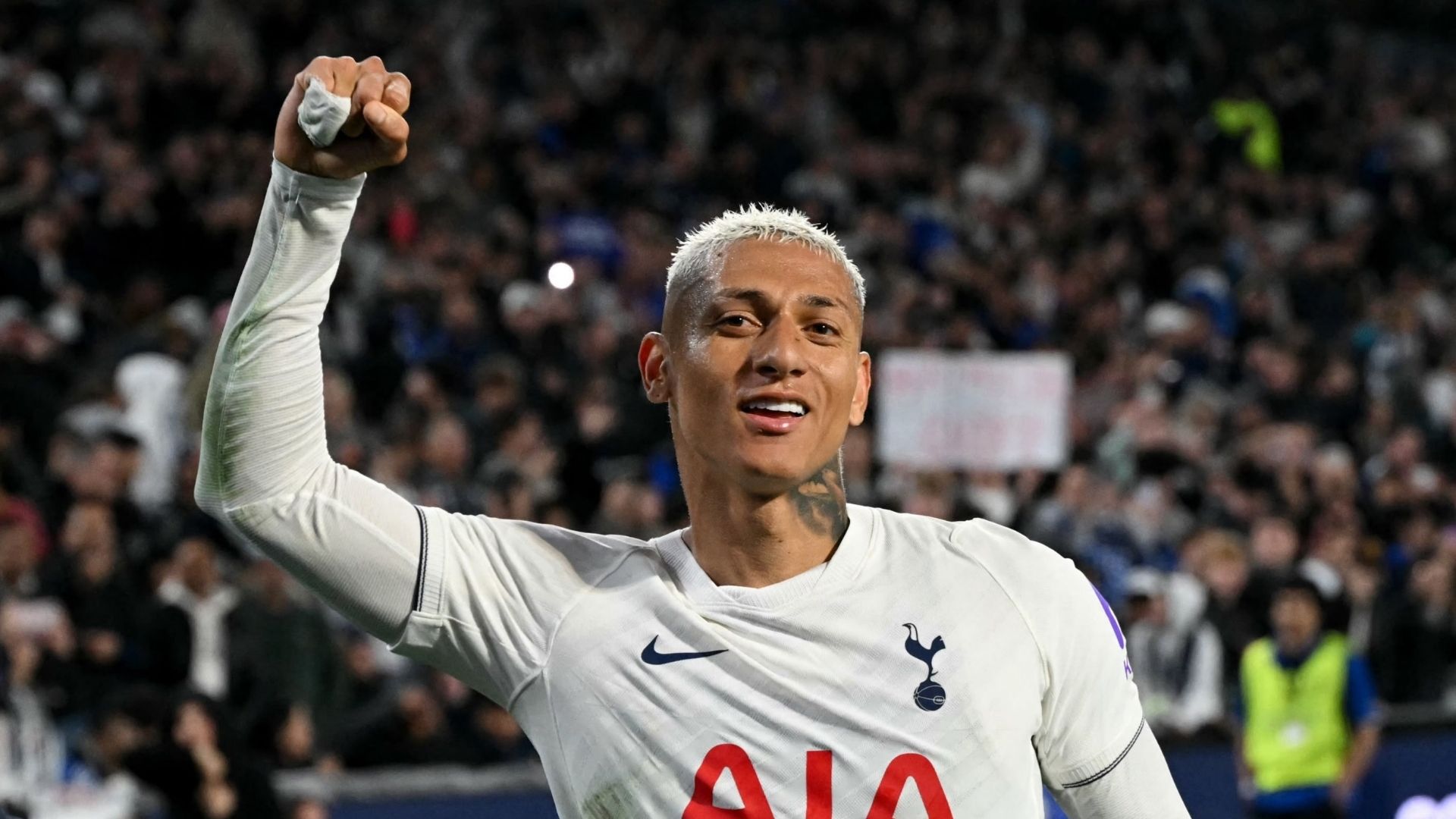 Richarlison com as cores do Tottenham - Foto: Reprodução / Instagram / @richarlison