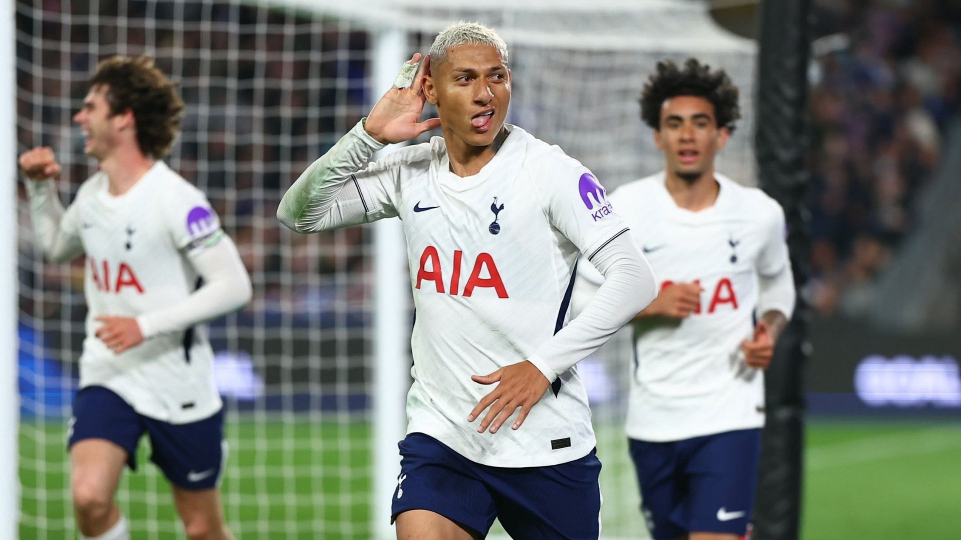 Richarlison com as cores do Tottenham - Foto: Reprodução / Instagram / @richarlison