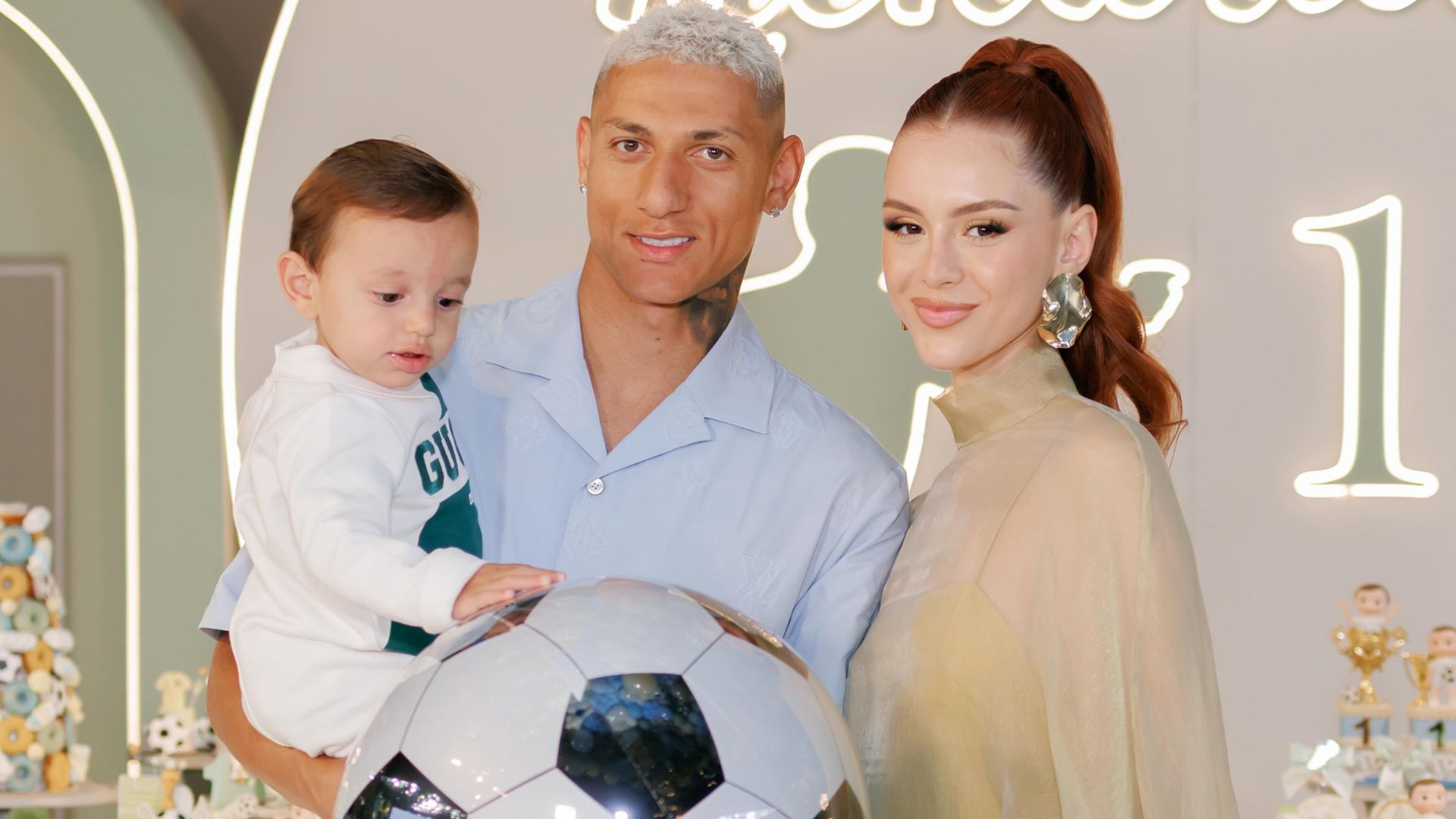 Richarlison e Amanda Araújo são pais de Richarlison Júnior, de 1 ano | Reprodução/Instagram