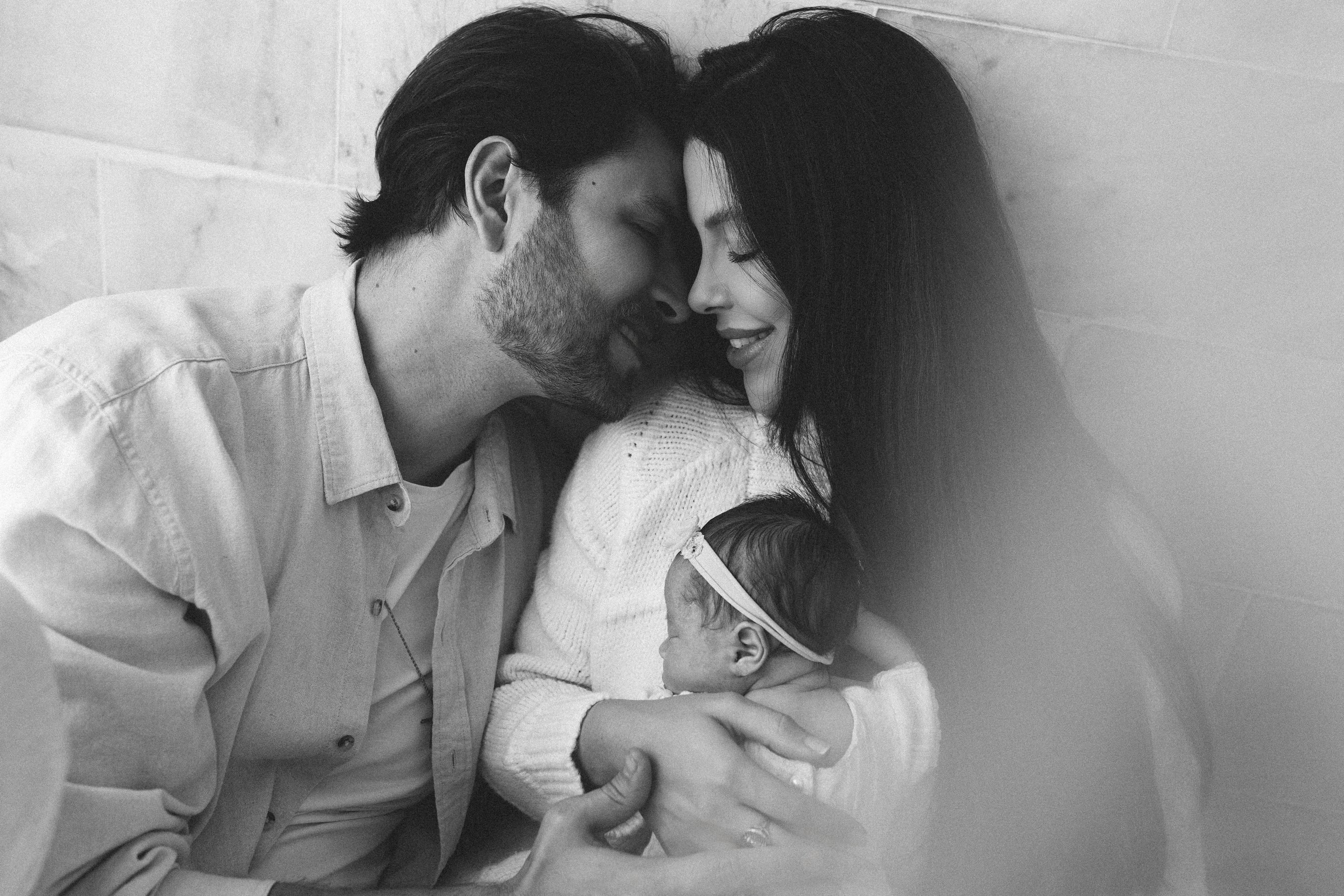 Laís Caldas e Gustavo Marsengo com a filha Alice