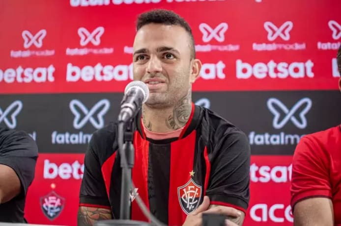 Luan Guilherme no Vitória
