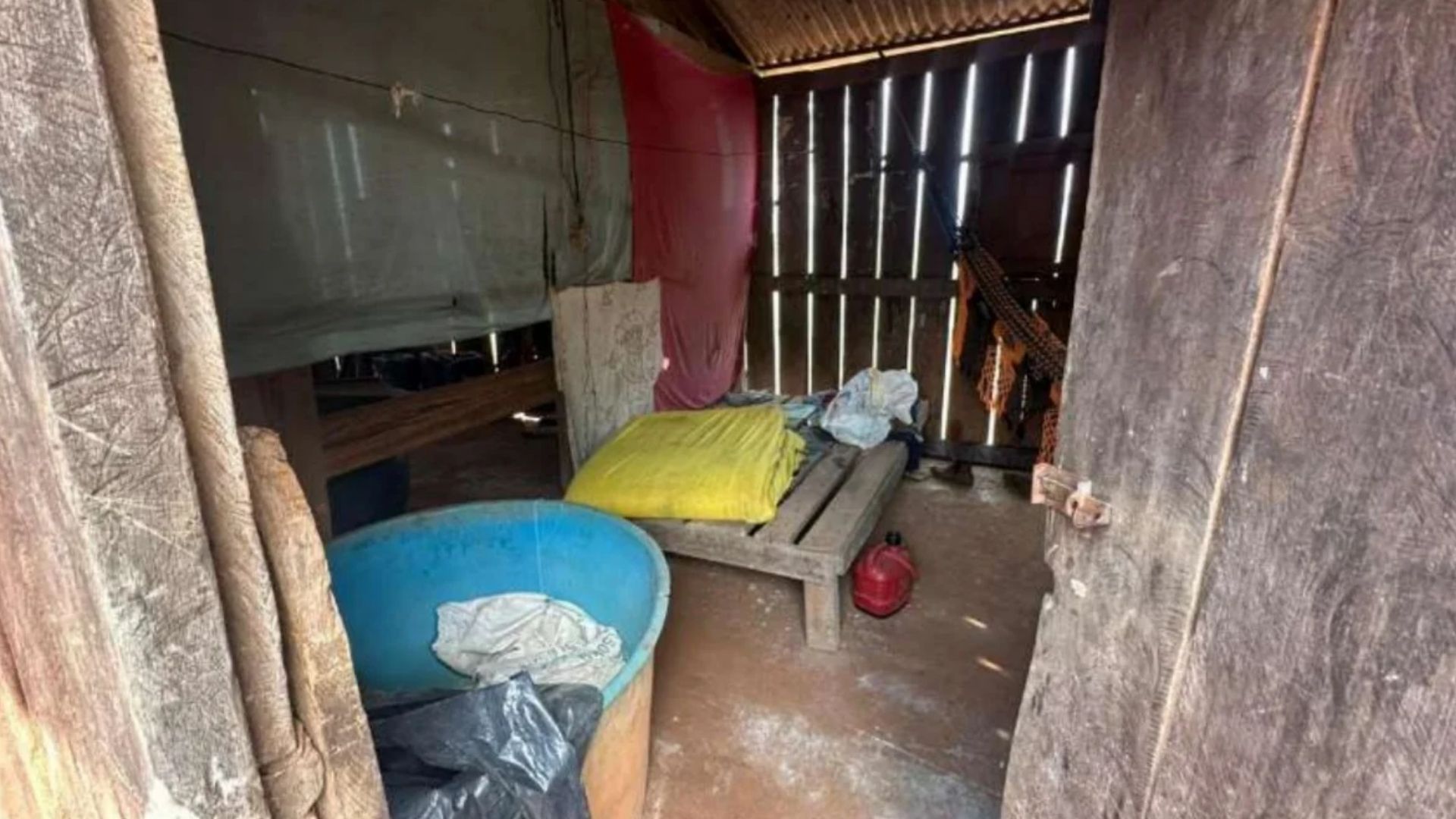Condições irregulares aos trabalhadores foram encontradas no local - Foto: Reprodução / Redes Sociais