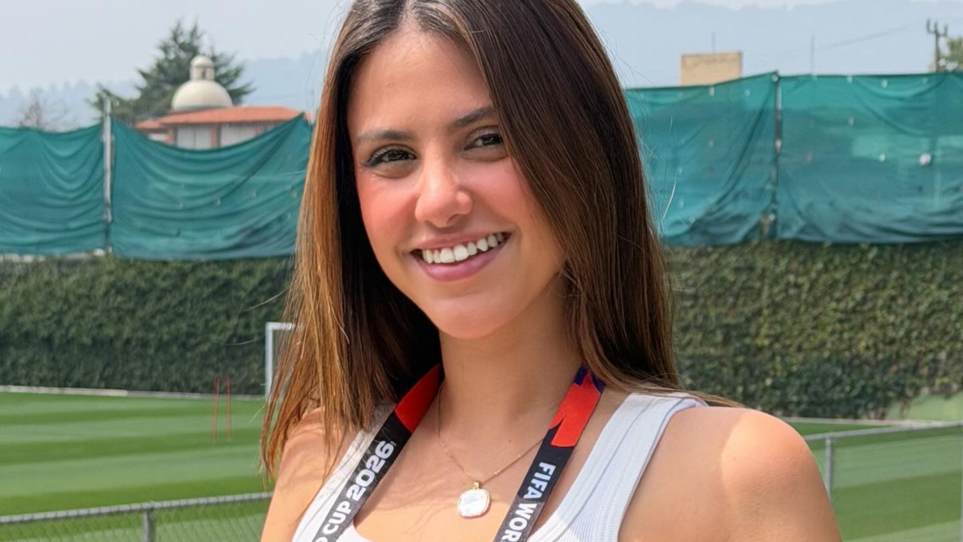 Victória Leite na CazéTV - Foto: Reprodução / Redes Sociais / Instagram / @victorialeitem