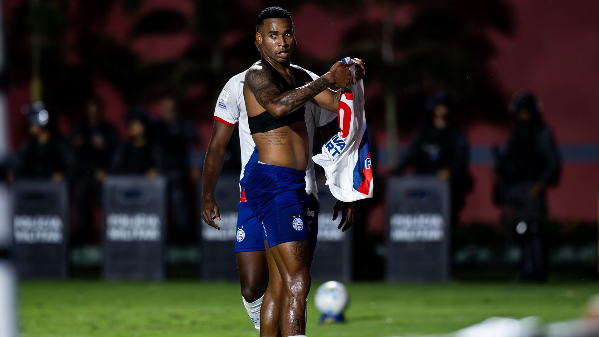 Confusão no clássico Ba-Vi no último (23) - Letícia Martins / EC Bahia