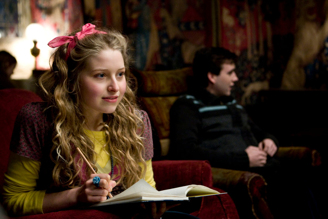 Jessie Cave aparece nos dois últimos filmes da saga. - Imagem: Filme Harry Potter e o Enigma do Príncipe