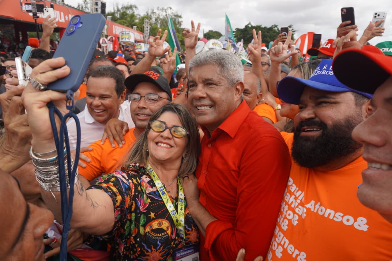 VÍDEO: Jerônimo e Geraldo Jr enaltecem parceria com Lula e reforçam união com prefeitos da Bahia - QTU Questões do Universo