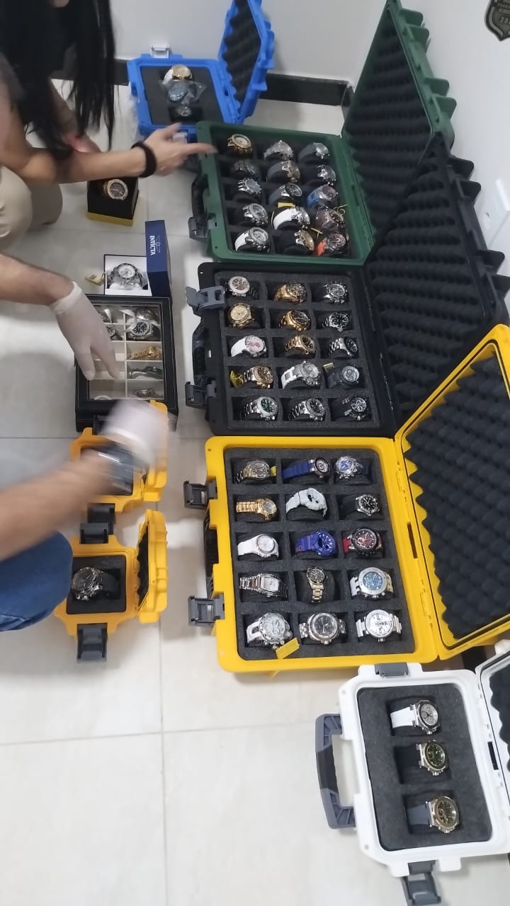 ‘Chefão’ do tráfico que ostentava relógios de luxo e roupas caras