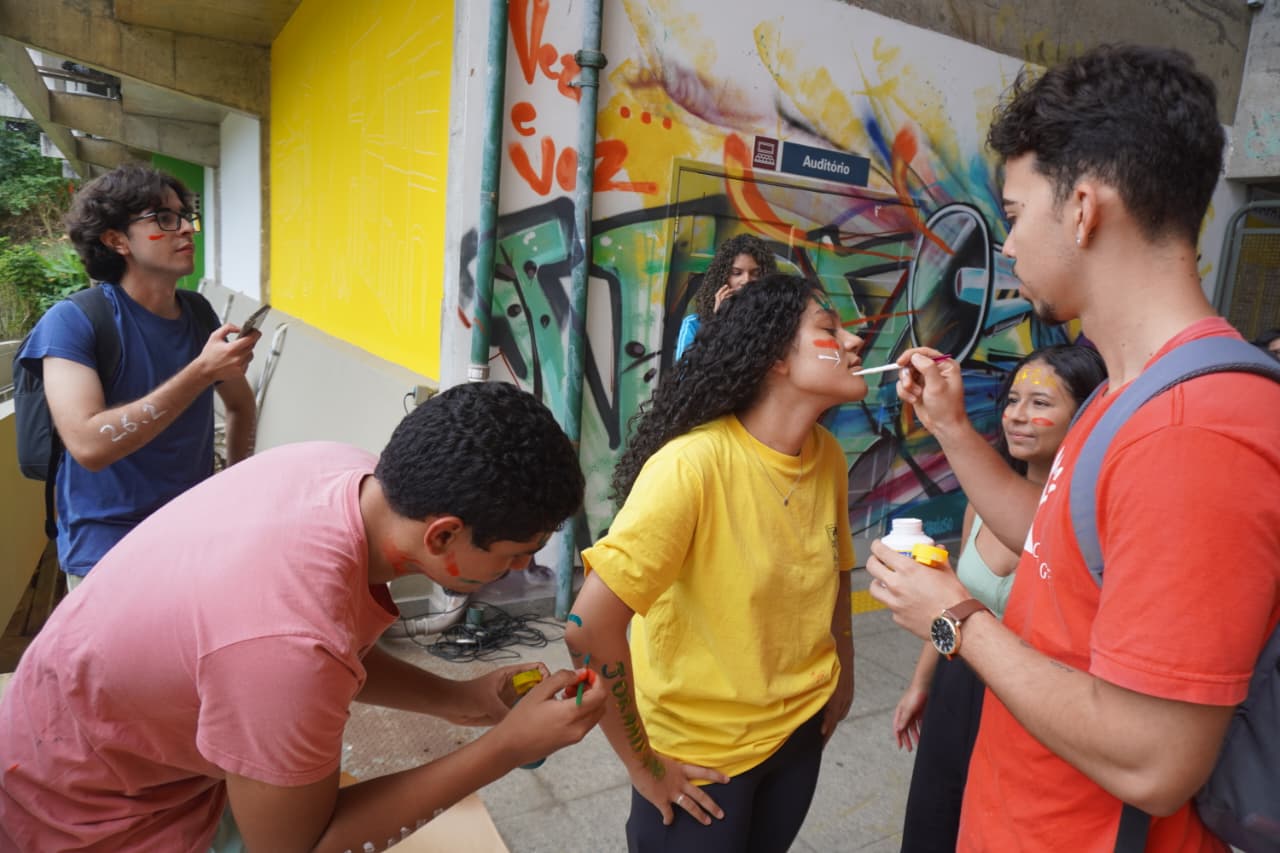 Estudantes da UFBA protestam contra Diego Castro. (Foto: Devid Santana / BNews)