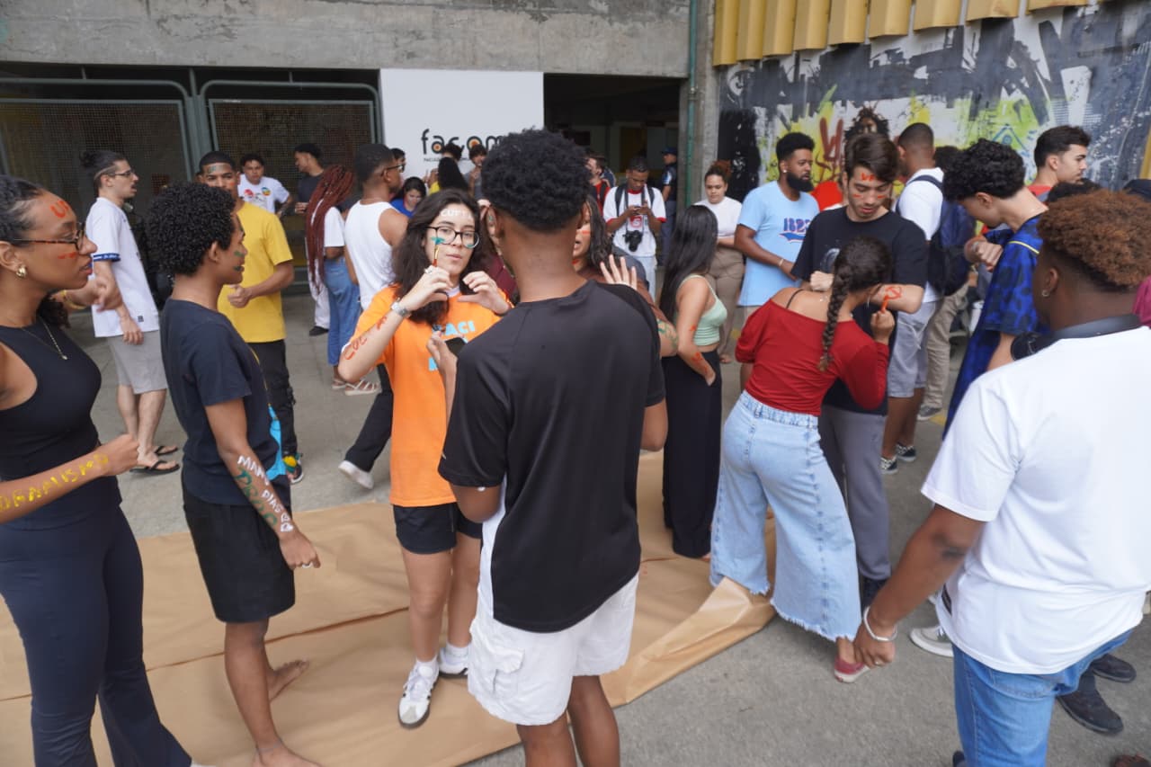 Estudantes da UFBA protestam contra Diego Castro. (Foto: Devid Santana / BNews)
