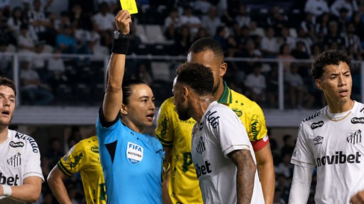 Neymar questiona influencer após leitura labial e leva invertida; veja