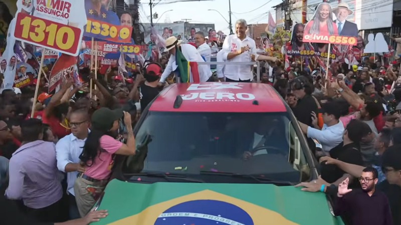 Lula em Salvador. (Foto: BNews)