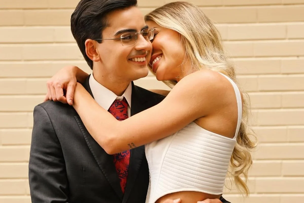 Saory Cardoso é acusada de trair Dudu Camargo