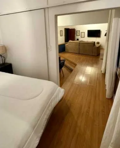 Apartamento de Paulo Betti vendido por quase R$ 500 mil
