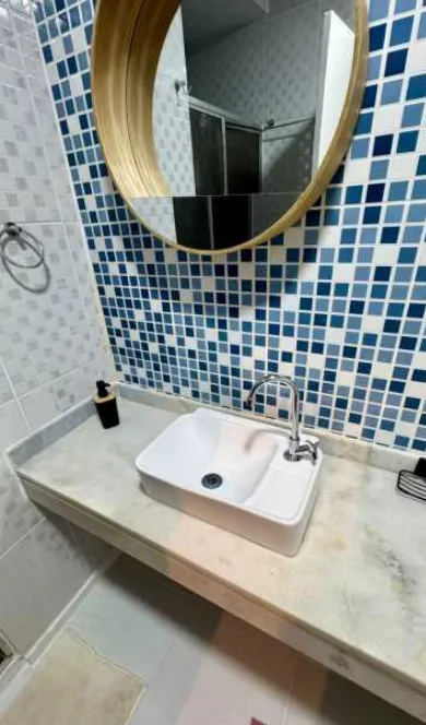 Apartamento de Paulo Betti vendido por quase R$ 500 mil