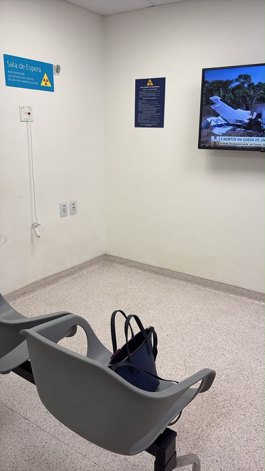 Lugar onde paciente deixou a bolsa 