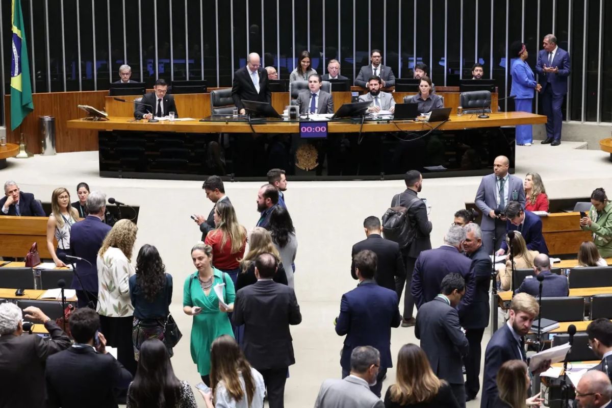 Câmara dos Deputados aprova fim da 