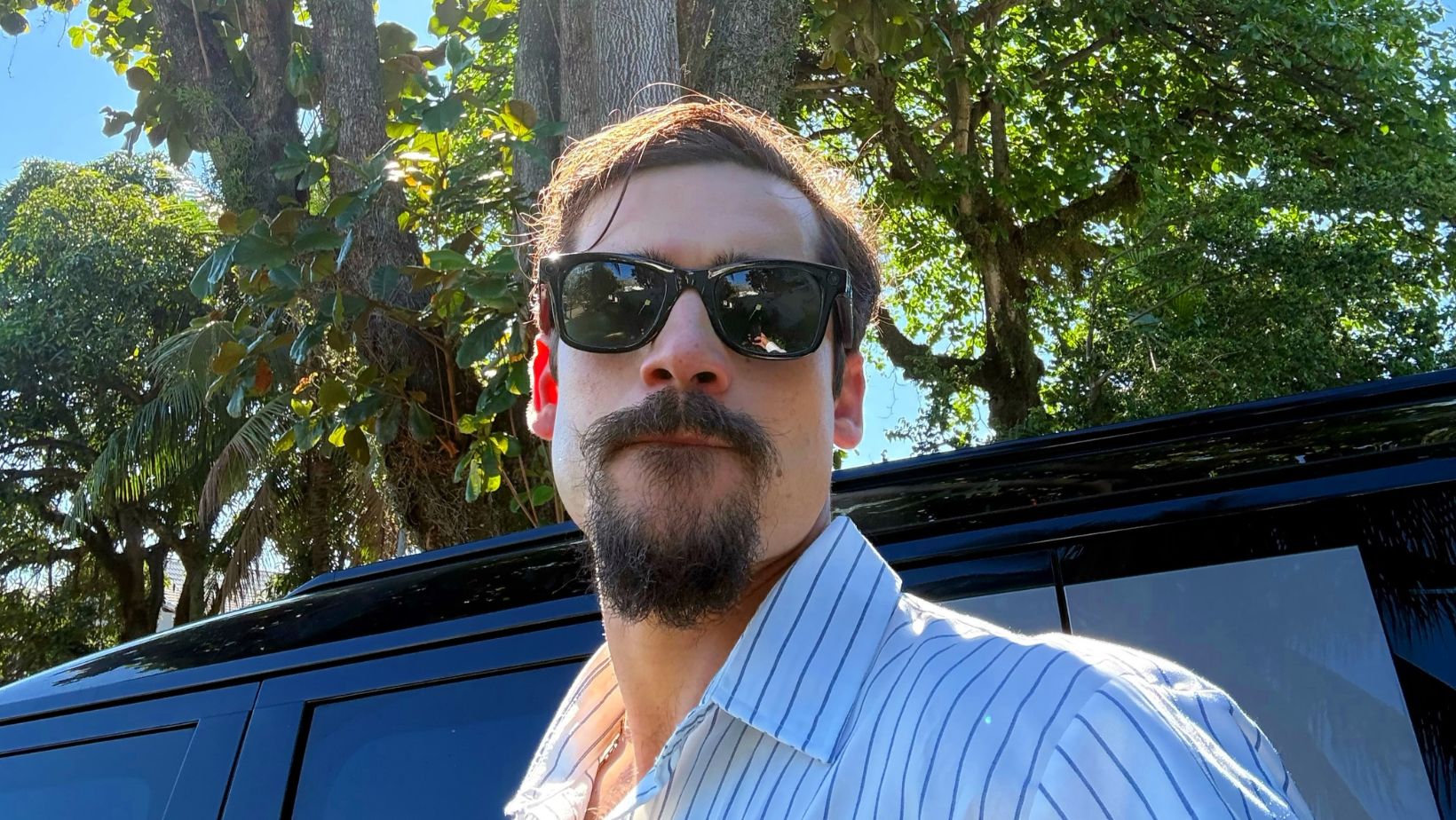 QUANTA SAÚDE! Nicolas Prattes compartilha foto com peça íntima e registro ousado agita seguidores - Foto
