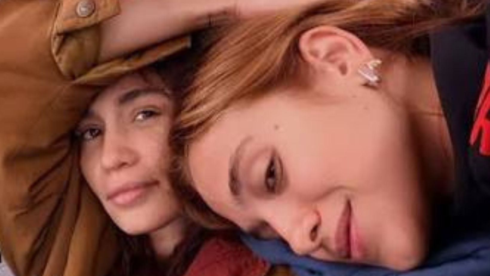 Emilie Rey e Nanda Costa