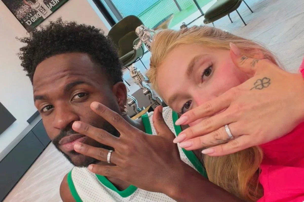 ALIANÇA NO DEDO! Virginia celebra um ano com Vini Jr. e levanta suspeitas de noivado