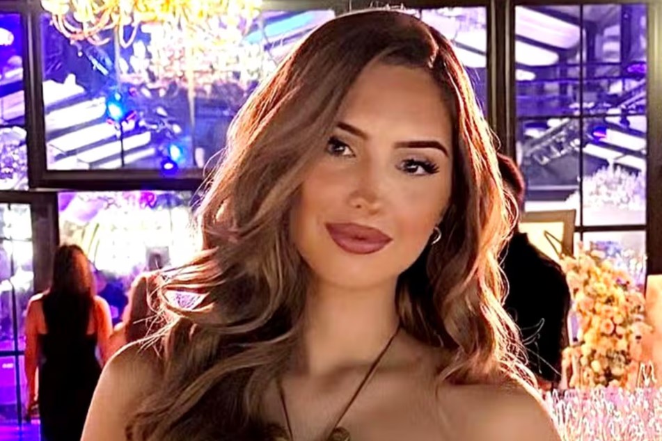 Modelo Lucia Sisic, miss Áustria, morre aos 22 anos