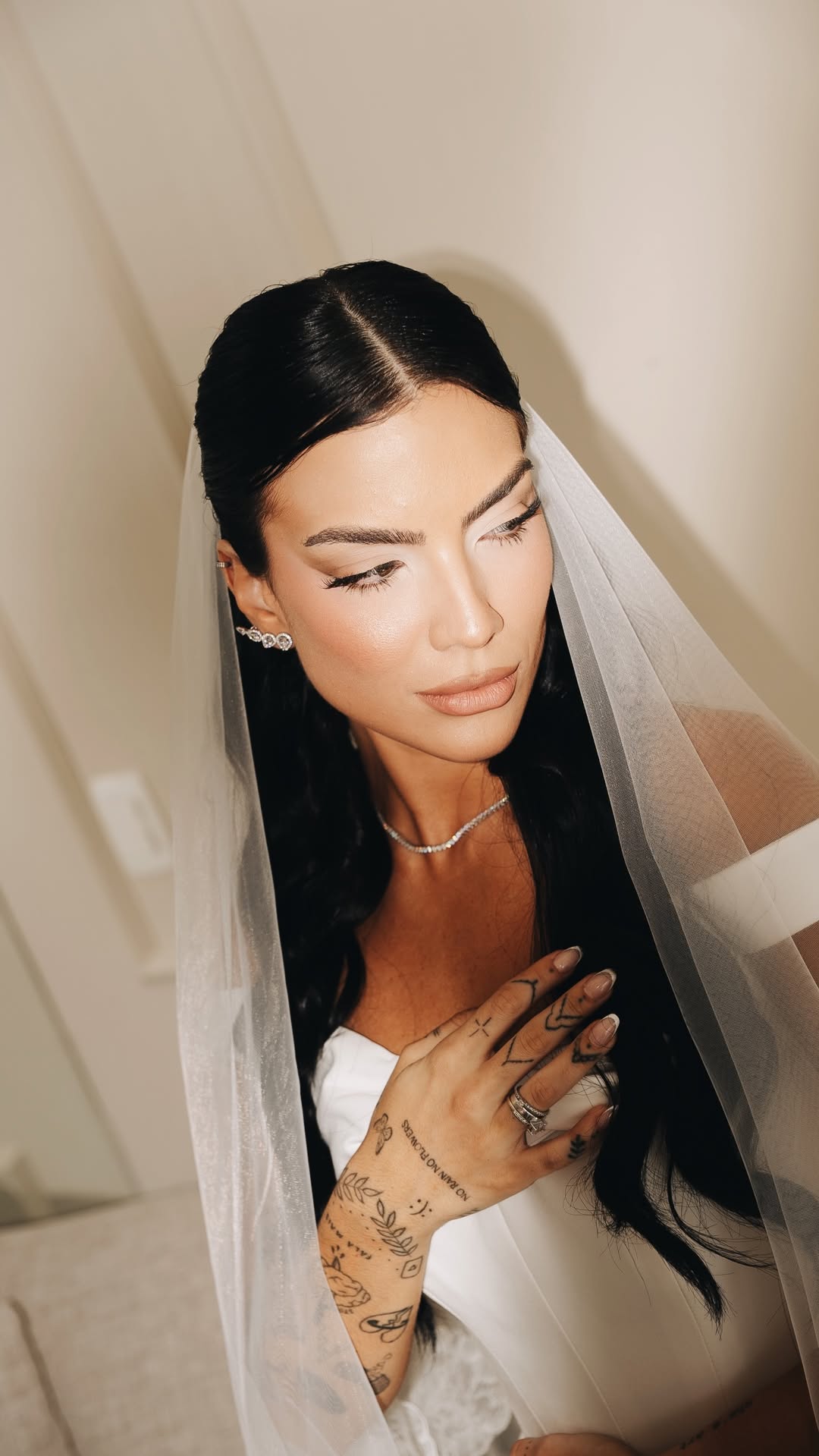 Duda Kropf surgiu pronta para o casamento com Felipe Amorim e encantou ao revelar o vestido de noiva — Foto: Reprodução/Instagram