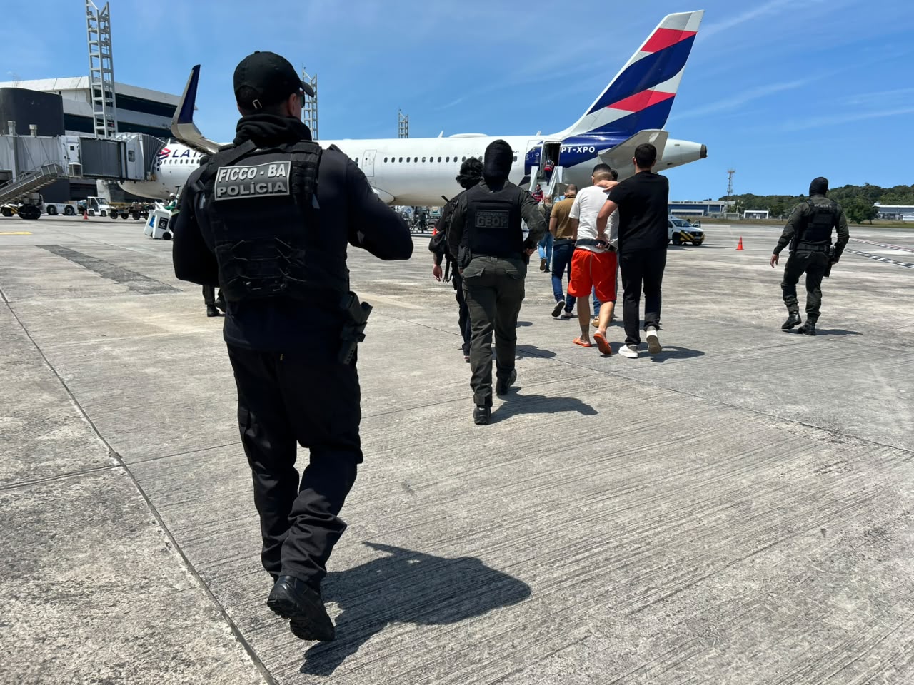 Cinco chefes de facções são transferidos da Bahia para presídios federais de segurança máxima - Foto Marcia Santana  SSP-BA