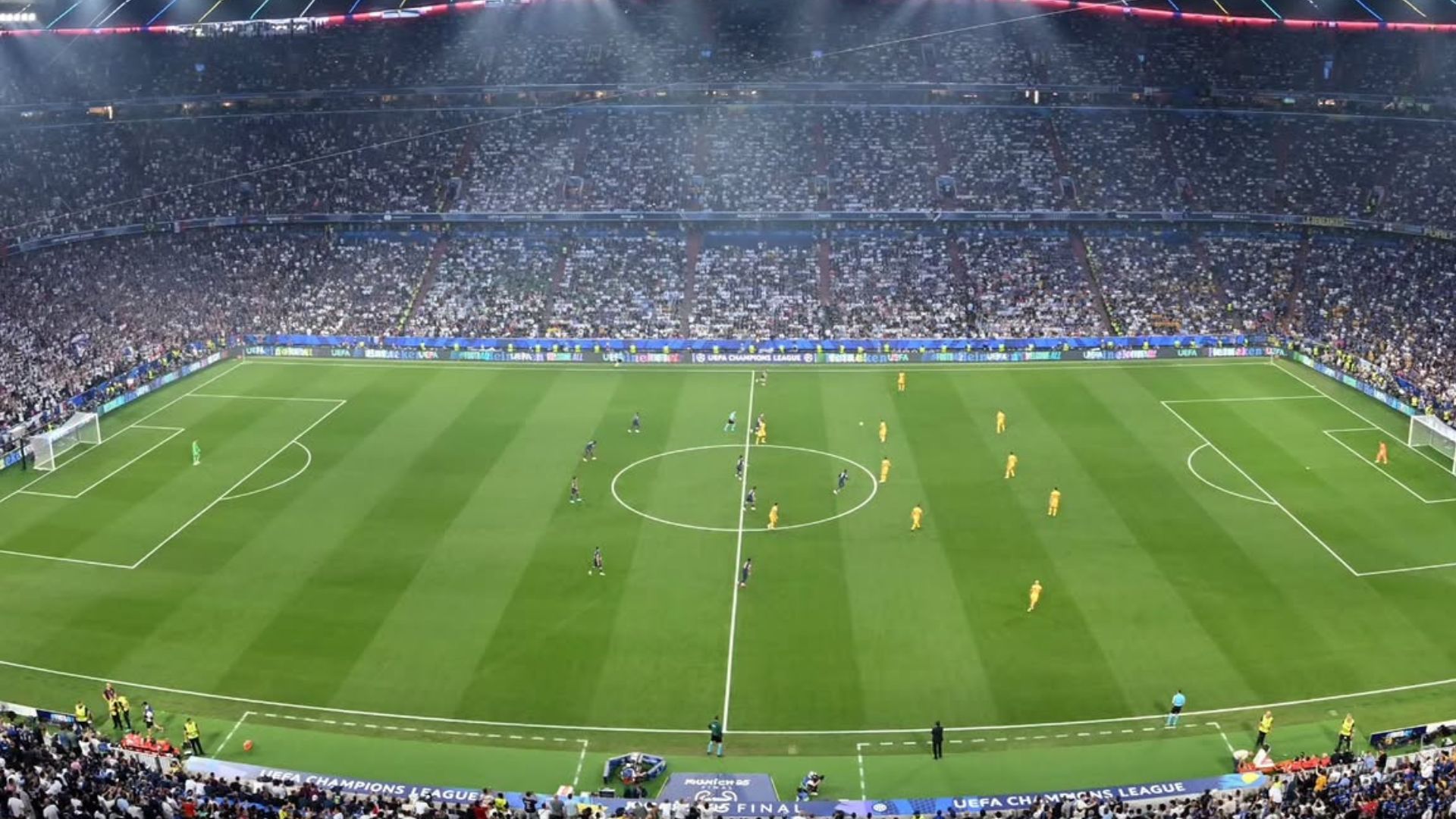 Reprodução/Instagram @uefa e @championsleague